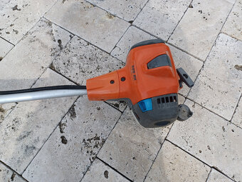 Krovinorez Husqvarna 525 - 2