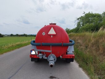 Cisterna fekál - 2