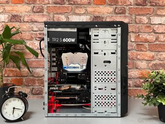 FX 8320\8GB\R7 370\SSD\600W Zdroj - 2