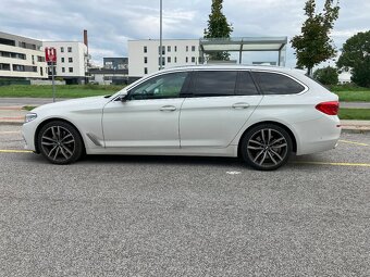 BMW 540i xDrive - 2