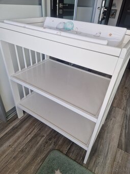Prebaľovací pultík IKEA s podložkou - 2