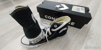 Predám tenisky CONVERSE CHUCK TAYLOR veľkosť EU dámska 36,5 - 2