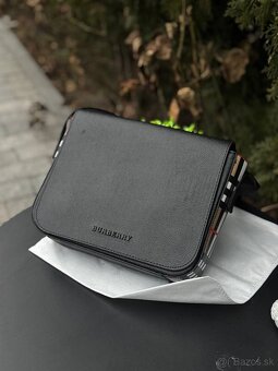 KABELKA CEZ RAMENO OD Burberry🌐 - 2
