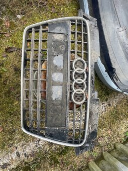 Audi TT 2 zadný nárazník, maska, podbeh - 2