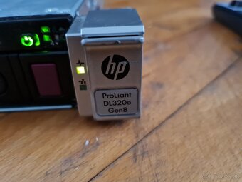 HP ProLiant DL320e Gen8 - 2
