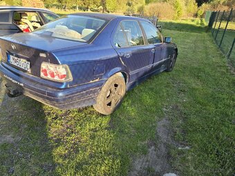 BMW E36 318I - 2