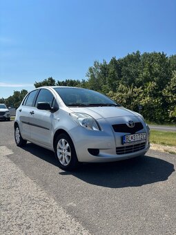 Toyota yaris 1.3 - 2