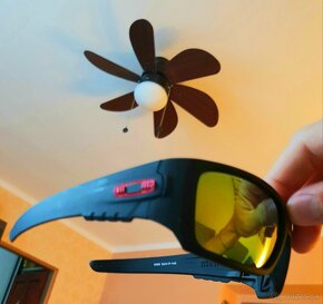 Predam slnecne okuliare Oakley - 2