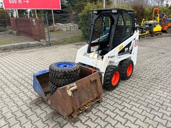 Šmykovy nakladač Bobcat 453, 2 lyžice 2 páry kolies UNC - 2