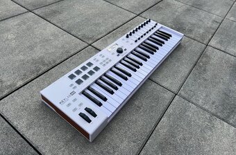 Predám MIDI klávesnicu Arturia KeyLab 49 - 2