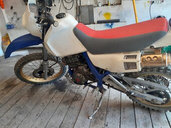 Honda dominator nx650 - 2