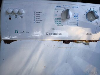 Práčka Electrolux EWT 805 - 2