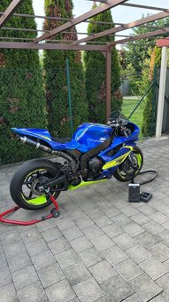Yamaha R1 rn19 okruhovka - 2