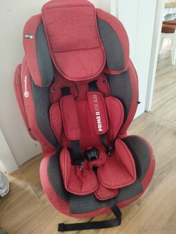 Autosedačka Petite&Mars PRIME II fix air červená - 2