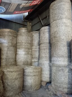 Seno baliky okruhle - 2