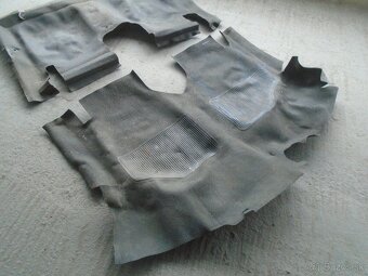 Fiat 128A  Zastava  1100  Podlahova guma - 2