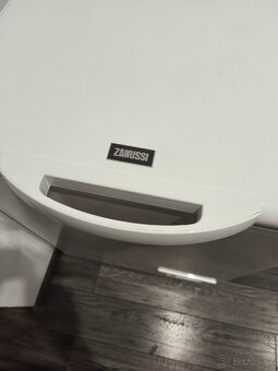 Truhlicová mraznička Zanussi - 2