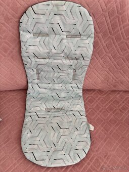 podložka do kočíka - 2