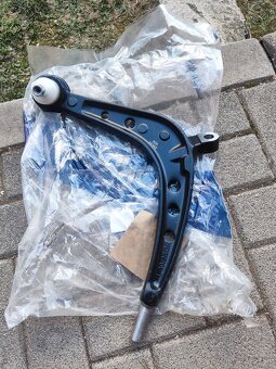 Predné rameno BMW E46 330xi - 2