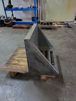 Pravouhlý stôl - 2