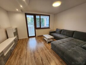 3 izb.byt po kompl.rekonštrukcii, 72 m2 + loggia, Trenčín - 2