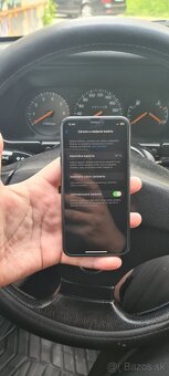 Predám iPhone XS 64GB - 2