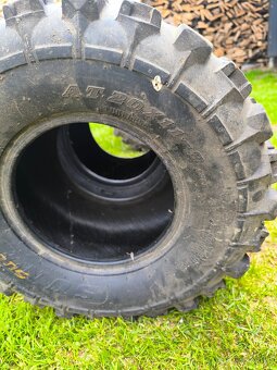 Predam pneumatiky na štvorkolku 20x11-9 - 2