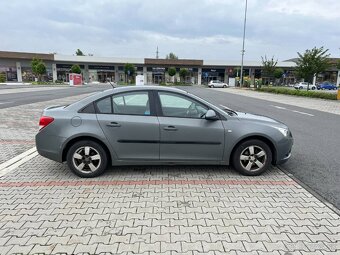 Chevrolet Cruze 1.6i 83kw 1. maj. koup. ČR naj.98t - 2
