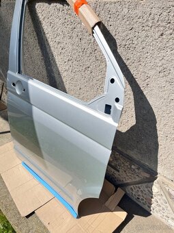 Pravé predné dvere VW transporter T5 + predný nárazník - 2