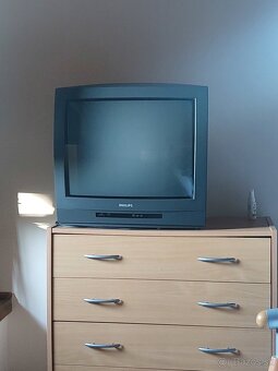 Televízor PHILIPS - 2