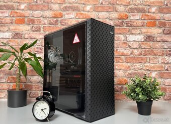 Ryzen 7 5800X3D\32GB\RX 7900XTX\SSD\850W Zdroj - 2
