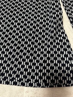 Čiernobiele tričko so stojačikom a monogramom Karl Lagerfeld - 2