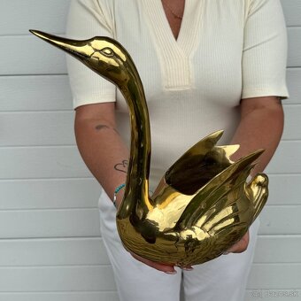 Krásná žardiniéra ve tvaru labutě - 2