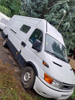 Iveco daily 5 miestne  2,8 D 107 KW  r.v. 2002 , stk/ek10/27 - 2