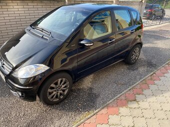 Mercedes-Benz A - 2