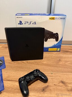Predám ps4 Slim - 2