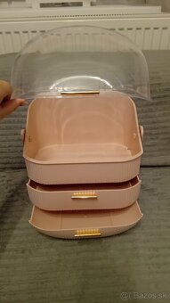 Organizer na kozmetiku - 2