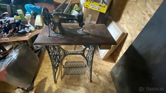 Predám šijací stroj SINGER. - 2