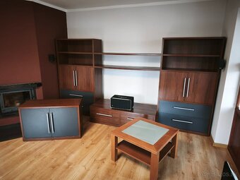 Obývacia stena a stolík - 2