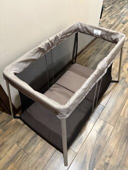 Detská ohrádka / cestovná postieľka - 2