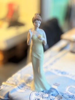 Porcelánova figúrka Royal Dux - 2