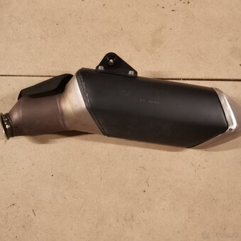 výfuk Ducati 939 - 2