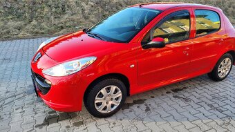 Peugeot 206+ 1.4. Auto - 2
