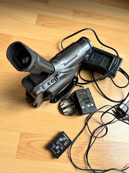 VideoKamera Panasonic RX7 - 2