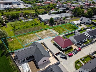 Na predaj | Stavebné pozemky 400 m² - Sereď - 2