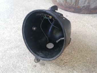 Predám obal na predné svetlo- parabola na Jawa 23 mustang - 2
