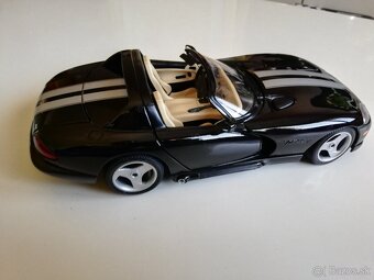 1:18 DODGE Viper - 2