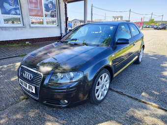 Audi A3 2.0 T FSI Ambition quattro - 2