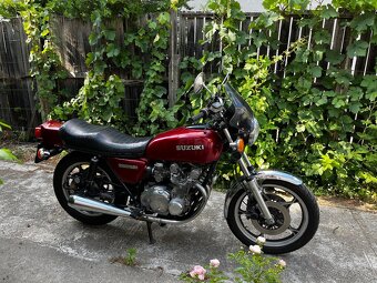 Suzuki GS 550 - 2