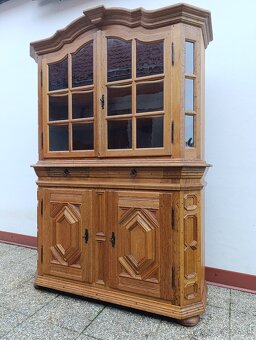 Starožitný dubový kredenc, příborník, nábytek z masívu - 2